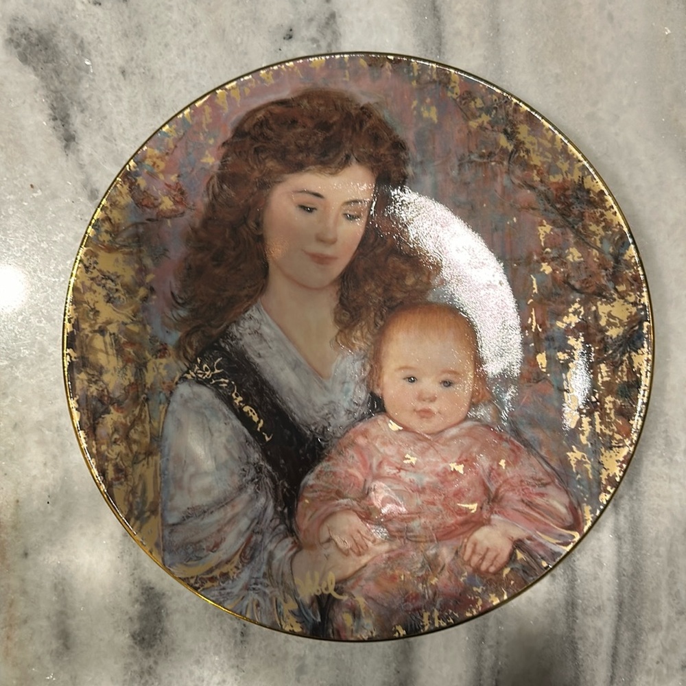 Hibel A Blessed Holiday Third Edition to the “Holiday Treasures” porcelain plate